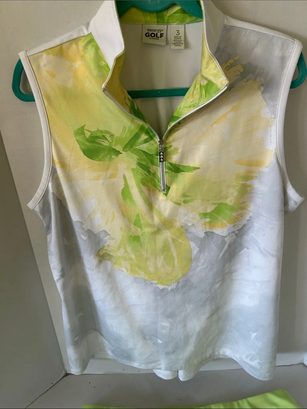 ZENERGY GOLF BY CHICOS SKORT AND TOP LIGHTWEIGHT KNIT FABRIC GREEN & YELLOW SZ X